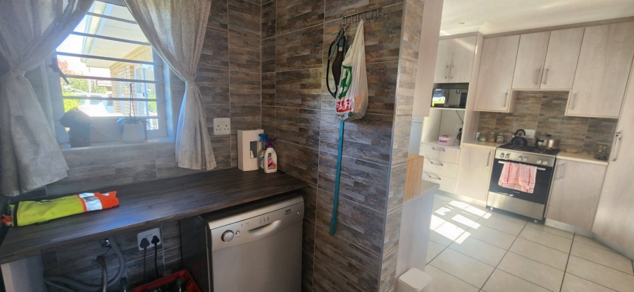 4 Bedroom Property for Sale in Great Brak River Western Cape